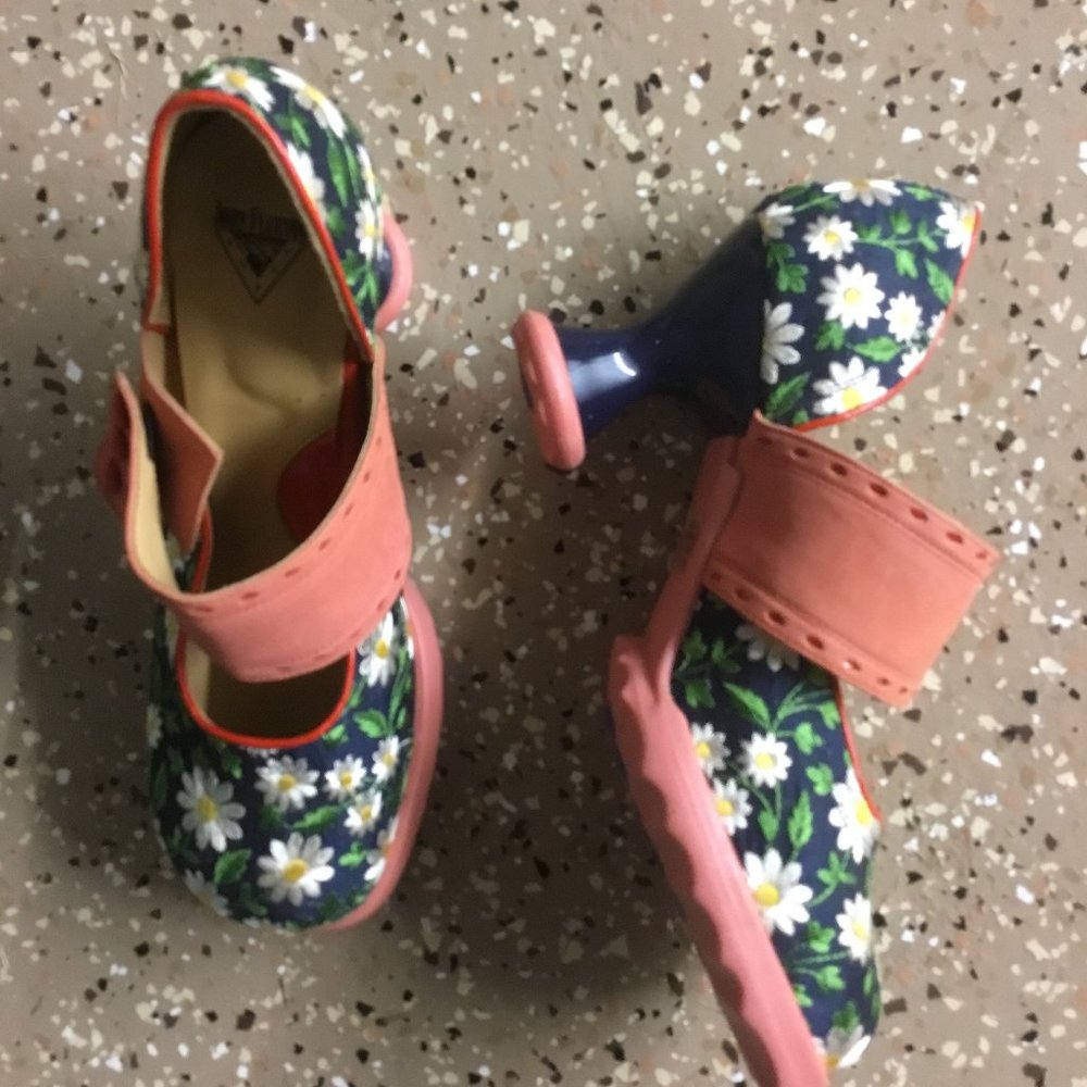 John Fluevog ZaZa style shoes size 12W 10M new